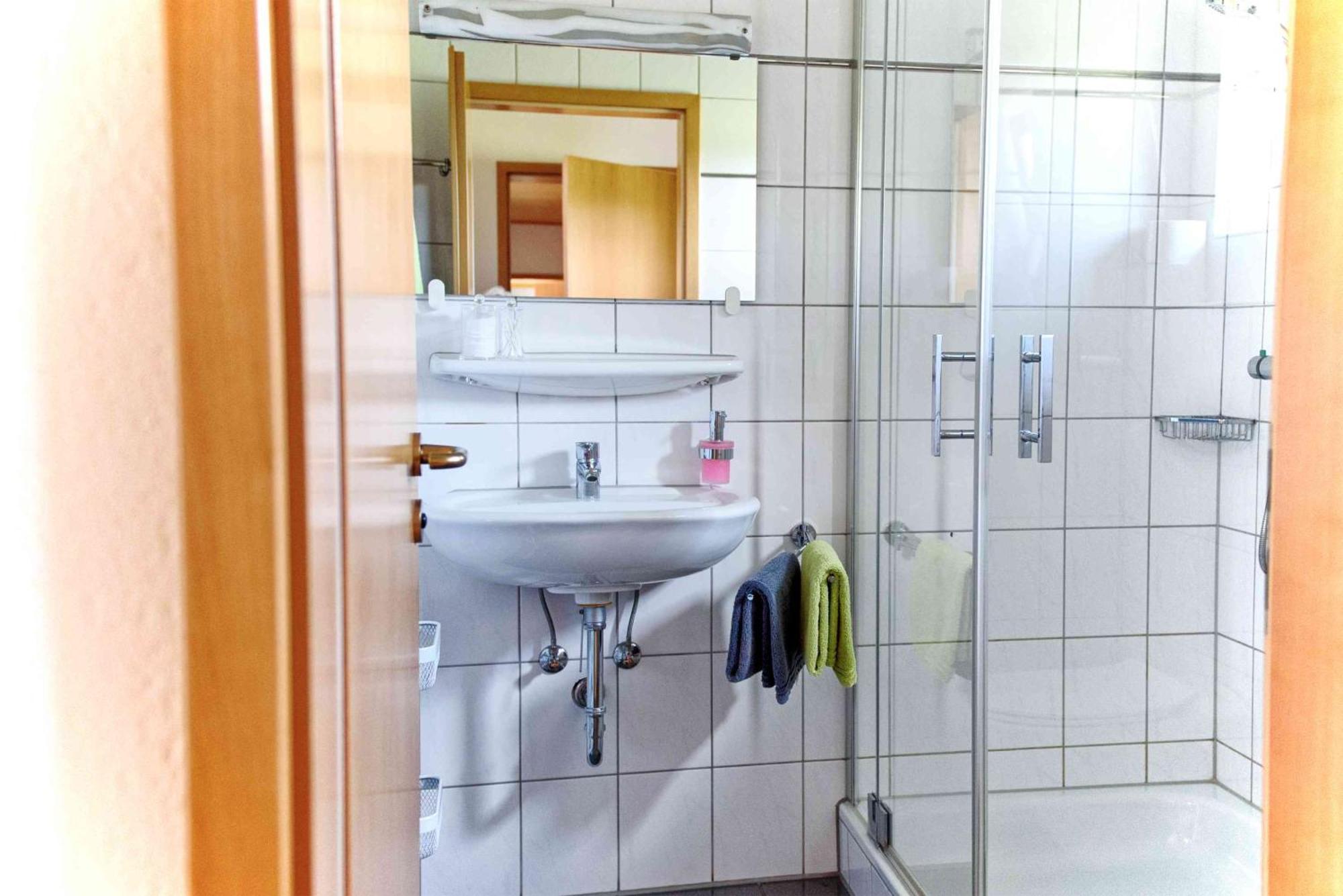 Gaestehaus Am Fuerstweg Heuchelheim-Klingen エクステリア 写真