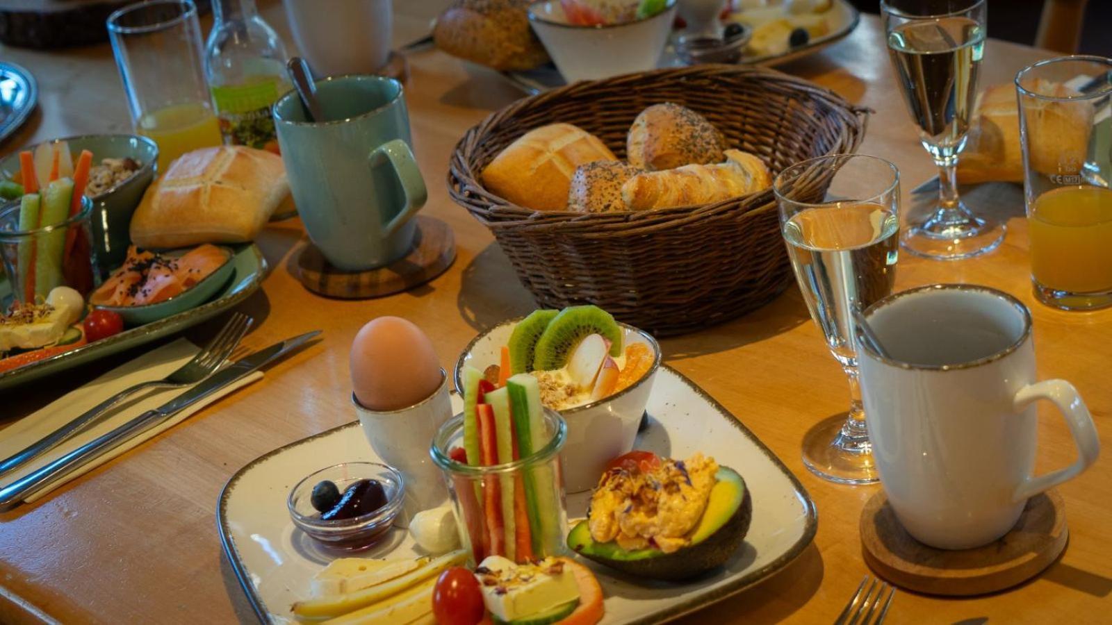 Gaestehaus Am Fuerstweg Heuchelheim-Klingen エクステリア 写真